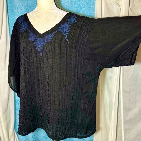 Johnny Was Floral Embroidered Black Semi Sheer Tunic - Picture 2 of 7